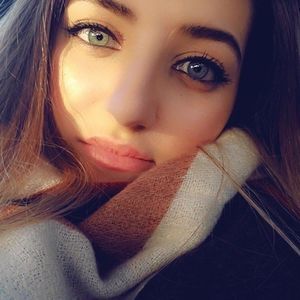 Meet your Posher, Reem